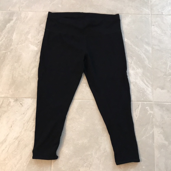 ACX Active black pants/ capri - Picture 2 of 5